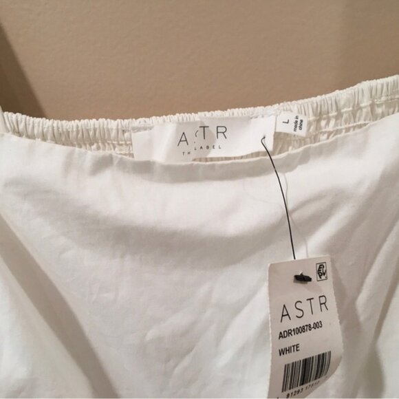 ASTR The Label Women Size L Puff Short Sleeve White  Tiered Midi Dress New - Picture 5 of 7